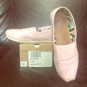Light Pink Toms